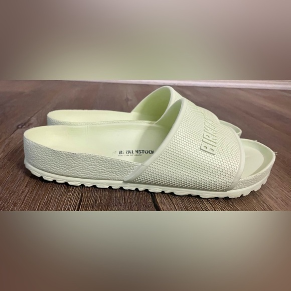 Birkenstock Barbados Slide Sandals Women’s US 10 10.5 Faded Lime Outdoor Comfort - Picture 2 of 11